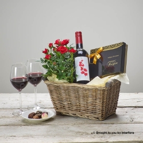 Luxury Red Wine Gift Basket (on different basket)
